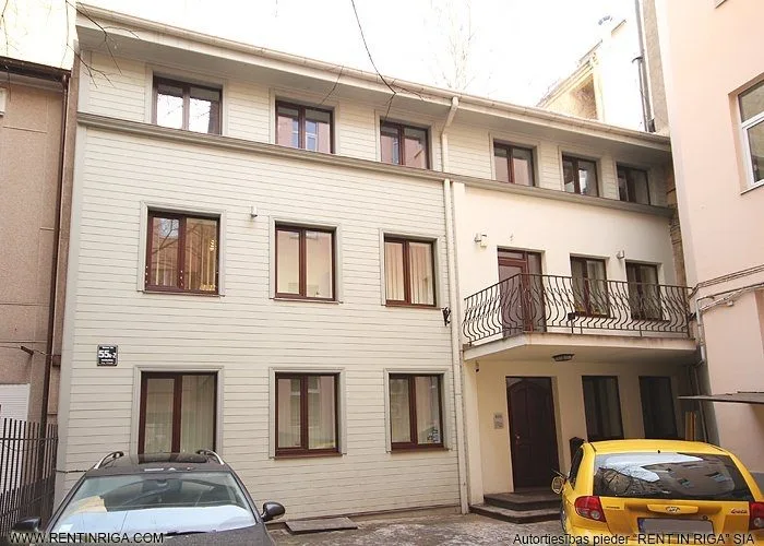 Izīrē dzīvokli, Dzirnavu iela 55, Rīga, Labais krasts, Centrs / 450 € 9