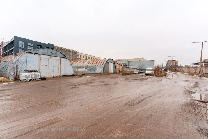 Pārdod namīpašums, Latgales iela 322d, Rīga, Labais krasts, Ķengarags / 4 000 000 € 17