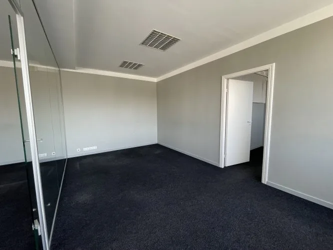 Ulmaņa iela 2 6