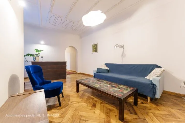 Izīrē dzīvokli, Tērbatas iela 6/8, Rīga, Labais krasts, Centrs / 950 € 3