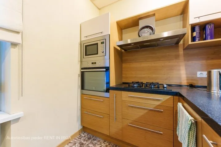 Izīrē dzīvokli, Tērbatas iela 6/8, Rīga, Labais krasts, Centrs / 950 € 16