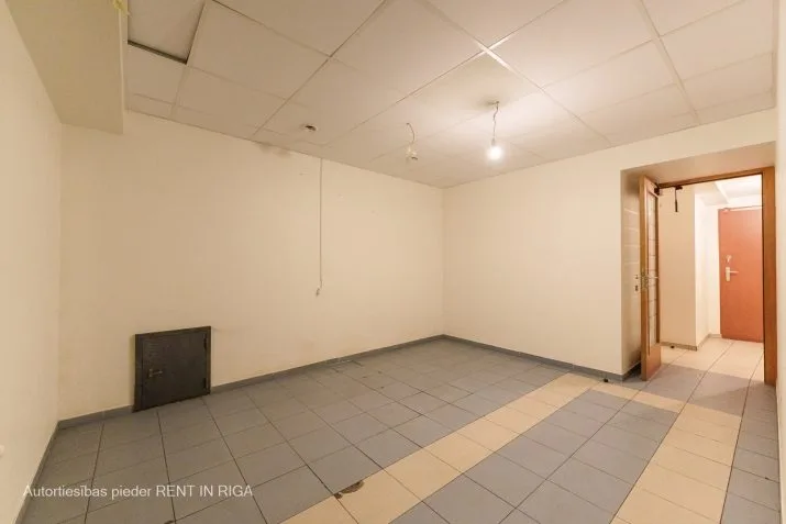 commercial premises For Rent, Grēcinieku street 22, Rīga, Labais krasts, Vecrīga / 3 400 € 15