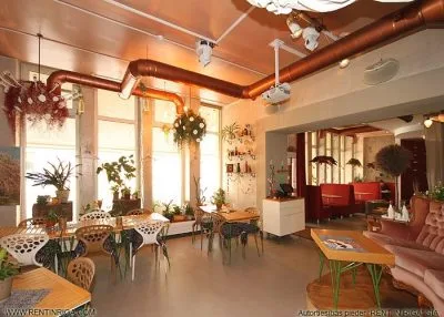Izīrē tirdzniecības telpas, Skārņu iela 9, Rīga, Labais krasts, Vecrīga / 6 000 € 6