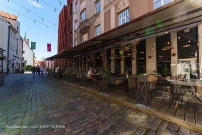 Izīrē tirdzniecības telpas, Skārņu iela 9, Rīga, Labais krasts, Vecrīga / 6 000 € 4