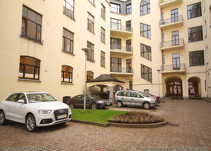 Izīrē biroju, Valdemāra iela 33, Rīga, Labais krasts, Centrs / 963 € 11