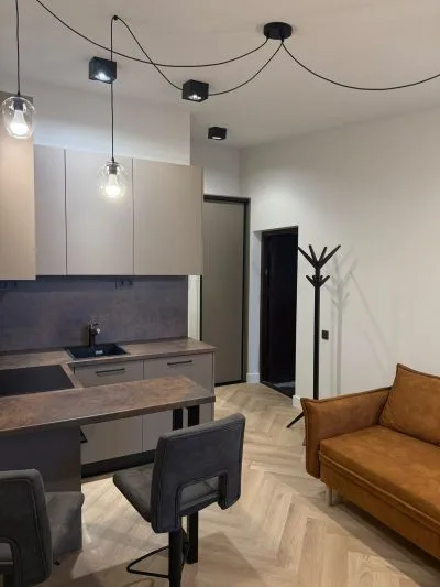 Apartment For Rent, Aleksandra Čaka street 87, Rīga, Labais krasts, Centrs / 400 € 1