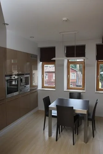 Pārdod investīciju objektu, Āgenskalna iela 4, Rīga, Kreisais krasts, Āgenskalns / 736 060 € 12