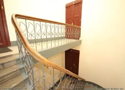 Pārdod dzīvokli, Dzirnavu iela 31, Rīga, Labais krasts, Centrs / 210 000 € 1