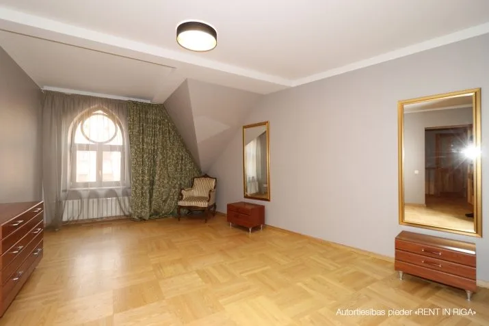 Apartment For Rent, Pulkveža Brieža street 2, Rīga, Labais krasts, Centrs / 1 800 € 16