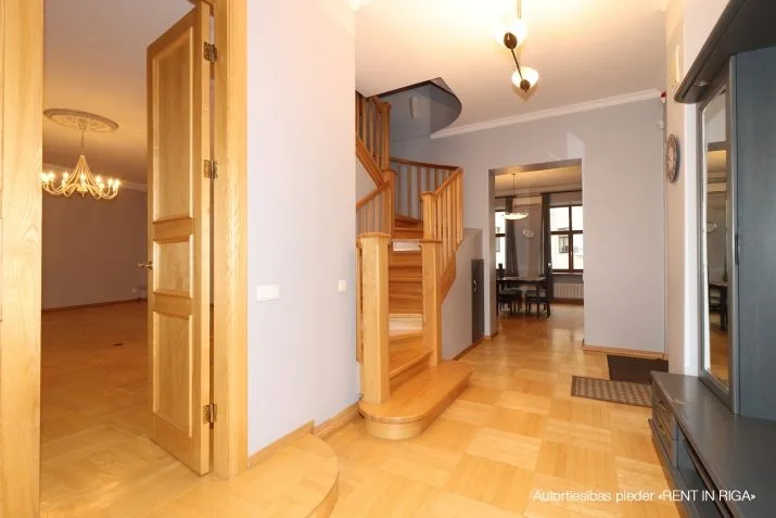 Apartment For Rent, Pulkveža Brieža street 2, Rīga, Labais krasts, Centrs / 1 800 € 28