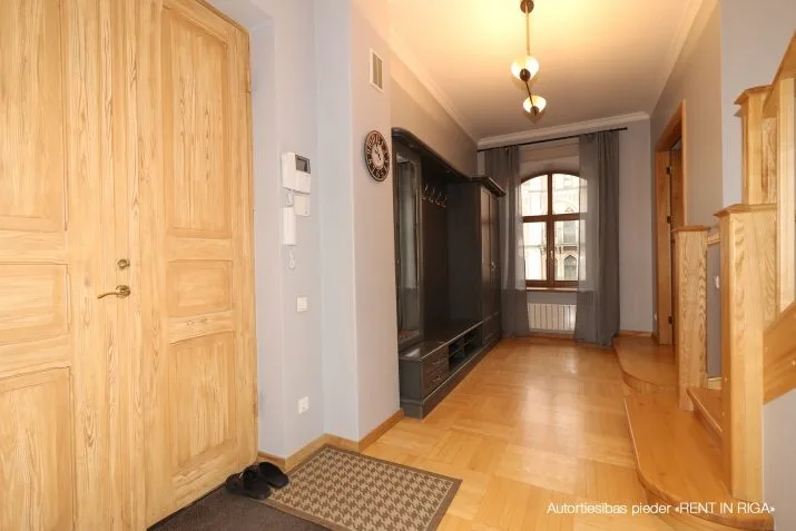 Apartment For Rent, Pulkveža Brieža street 2, Rīga, Labais krasts, Centrs / 1 800 € 29