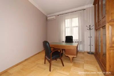 Apartment For Rent, Pulkveža Brieža street 2, Rīga, Labais krasts, Centrs / 1 800 € 3