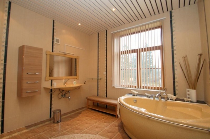 Izīrē māju, Zemgales iela 48, Jūrmala, Vaivari / 3 000 € 17