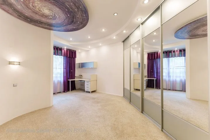 Pārdod māju, Liliju iela 21, Mārupes novads, Mārupe / 590 000 € 24