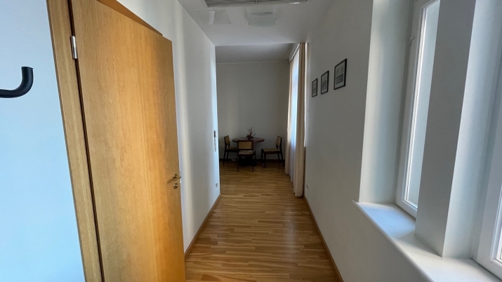 Vaļņu iela 19 8
