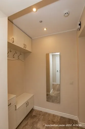 Izīrē dzīvokli, Strēlnieku iela 1a, Rīga, Labais krasts, Centrs / 650 € 12