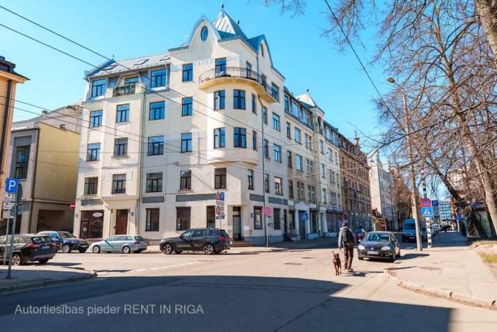 Birznieka Upīša iela 18 1