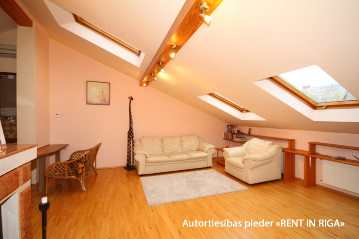 Izīrē dzīvokli, Kr.Valdemāra iela 75, Rīga, Labais krasts, Centrs / 650 € 5