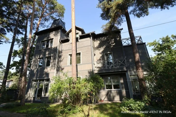 Izīrē māju, Pliekšāna iela 29, Jūrmala, Majori / 2 600 € 45