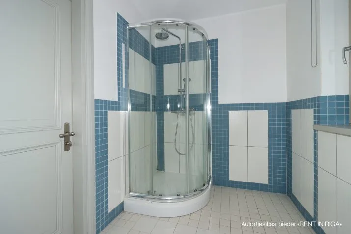 Izīrē māju, Pliekšāna iela 29, Jūrmala, Majori / 2 600 € 23