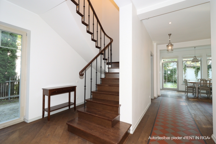 Аренда дома, Pliekšāna улица 29, Jūrmala, Majori / 2 600 € 10