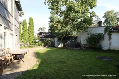 Izīrē māju, Pliekšāna iela 29, Jūrmala, Majori / 2 600 € 39