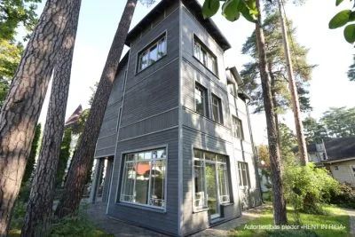 Izīrē māju, Pliekšāna iela 29, Jūrmala, Majori / 2 600 € 40