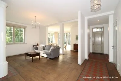 Izīrē māju, Pliekšāna iela 29, Jūrmala, Majori / 2 600 € 5