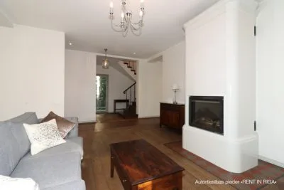 Izīrē māju, Pliekšāna iela 29, Jūrmala, Majori / 2 600 € 6