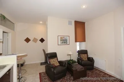 Izīrē dzīvokli, Lāčplēša iela 18, Rīga, Centrs / 400 € 3