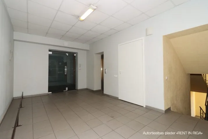 Izīrē biroju, Dārzaugļu iela 1, Rīga, Labais krasts, Centrs / 1 000 € 11