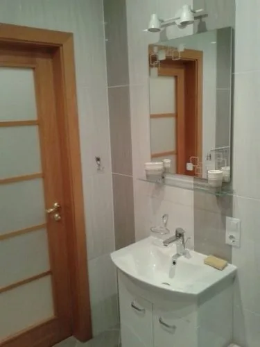 Izīrē dzīvokli, Rūpniecības iela 42, Rīga, Labais krasts, Centrs / 420 € 8
