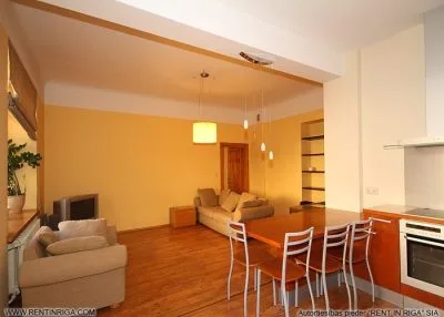 Izīrē dzīvokli, Blaumaņa iela 21, Rīga, Labais krasts, Centrs / 570 € 4