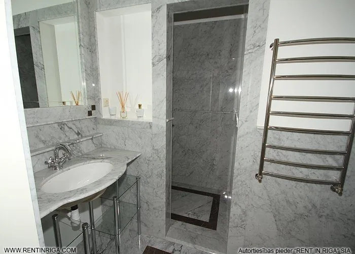 Izīrē dzīvokli, Tērbatas iela 4, Rīga, Labais krasts, Centrs / 630 € 9