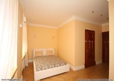Izīrē dzīvokli, Tērbatas iela 4, Rīga, Labais krasts, Centrs / 630 € 5