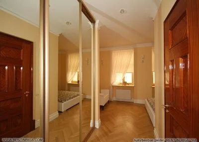 Izīrē dzīvokli, Tērbatas iela 4, Rīga, Labais krasts, Centrs / 630 € 11