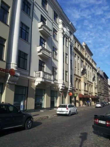 Izīrē dzīvokli, Strēlnieku iela 1, Rīga, Labais krasts, Centrs / 600 € 16