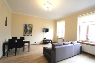 Izīrē dzīvokli, Strēlnieku iela 1, Rīga, Labais krasts, Centrs / 600 € 1