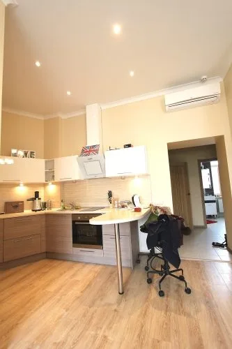 Izīrē dzīvokli, Strēlnieku iela 1, Rīga, Labais krasts, Centrs / 600 € 6