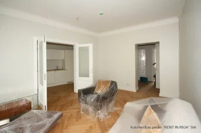 Izīrē dzīvokli, Tērbatas iela 45, Rīga, Labais krasts, Centrs / 1 000 € 2