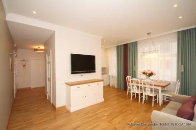 Izīrē dzīvokli, Dzirnavu iela 113A, Rīga, Labais krasts, Centrs / 750 € 1