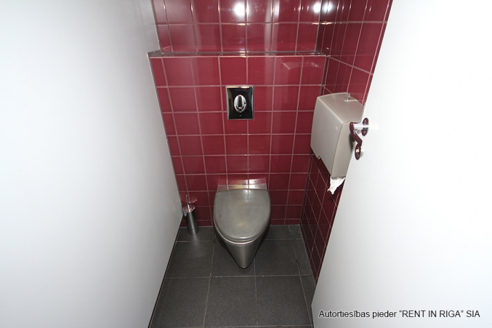 Dzirnavu iela 57A 4
