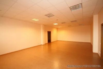 Izīrē biroju, Daugavgrīvas iela 77, Rīga, Kreisais krasts, Iļģuciems / 3 000 € 3