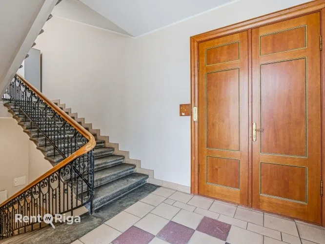 Izīrē dzīvokli, Strēlnieku iela 2, Rīga, Labais krasts, Centrs / 580 € 14