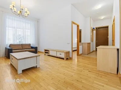 Izīrē dzīvokli, Strēlnieku iela 2, Rīga, Labais krasts, Centrs / 580 € 2