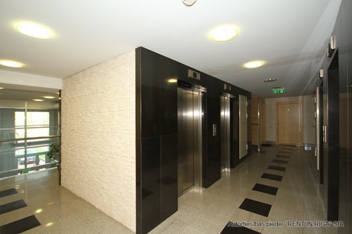 Izīrē dzīvokli, Lielirbes iela 13, Rīga, Kreisais krasts, Šampēteris / 650 € 13