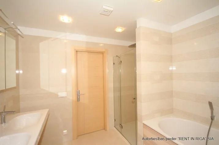 Pārdod dzīvokli, Grostonas iela 25, Rīga, Labais krasts, Centrs / 495 000 € 8