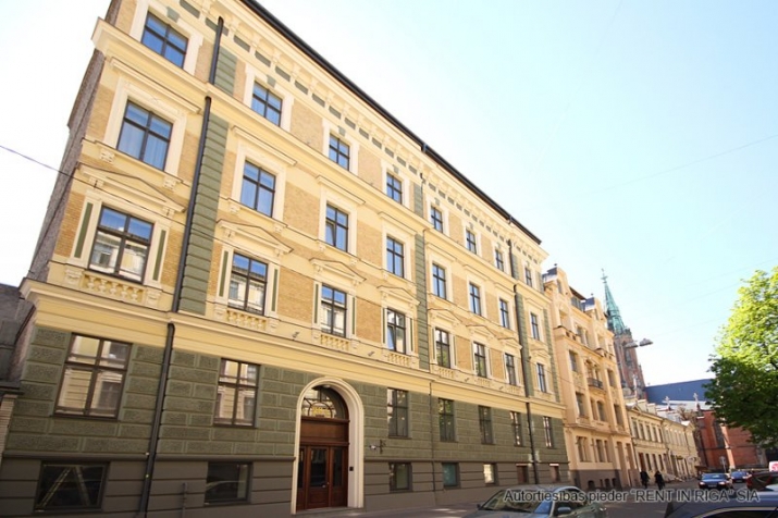 Izīrē dzīvokli, Baznīcas iela 26a, Rīga, Labais krasts, Centrs / 580 € 15