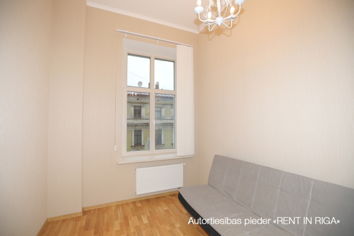Izīrē dzīvokli, Baznīcas iela 26a, Rīga, Labais krasts, Centrs / 580 € 8