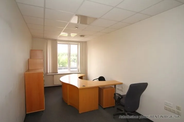 Izīrē biroju, Eizenšteina iela 29, Rīga, Labais krasts, Mežciems / 1 280 € 7